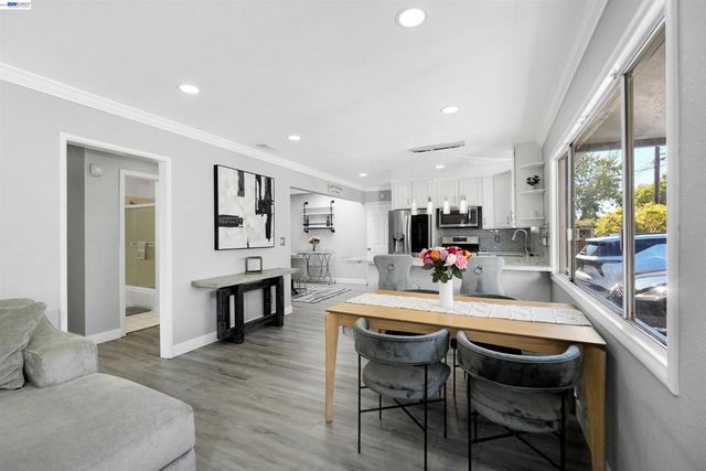 4315 Omega Ave, Castro Valley, CA 94546