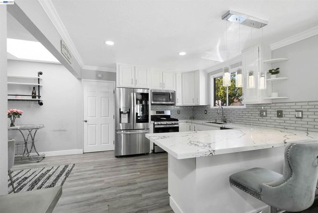 4315 Omega Ave, Castro Valley, CA 94546