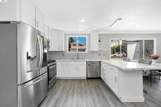 4315 Omega Ave, Castro Valley, CA 94546
