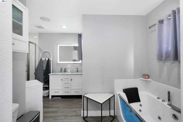 4315 Omega Ave, Castro Valley, CA 94546