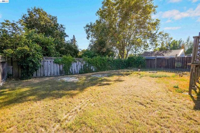 4315 Omega Ave, Castro Valley, CA 94546