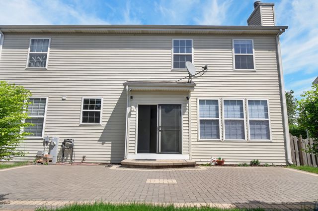 731 Sapphire Drive, Bolingbrook, IL 60490