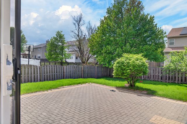 731 Sapphire Drive, Bolingbrook, IL 60490
