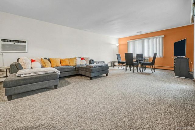 16 Starlight Lane, Levittown, NY 11756