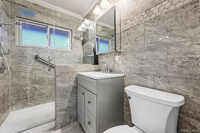 16 Starlight Lane, Levittown, NY 11756