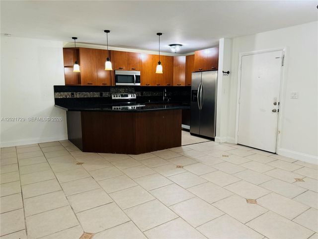 9715 Hammocks Blvd 103, Miami, FL 33196
