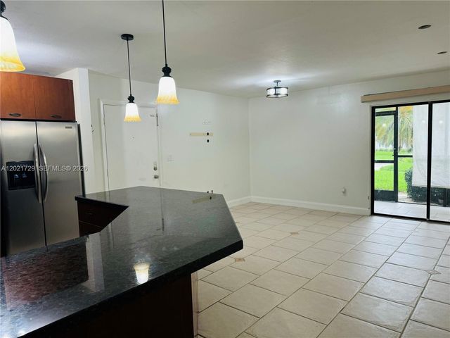 9715 Hammocks Blvd 103, Miami, FL 33196