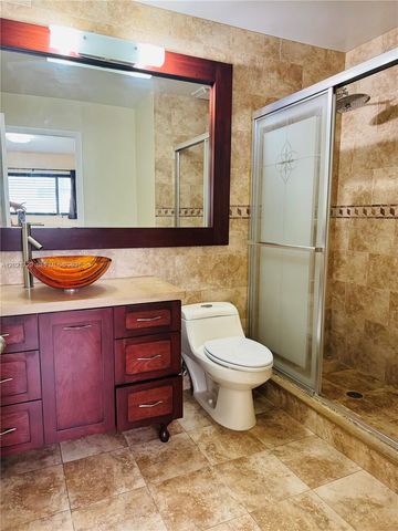 9715 Hammocks Blvd 103, Miami, FL 33196