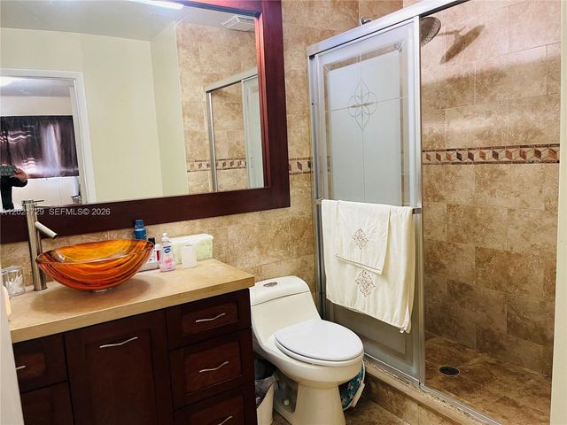 9715 Hammocks Blvd 103, Miami, FL 33196