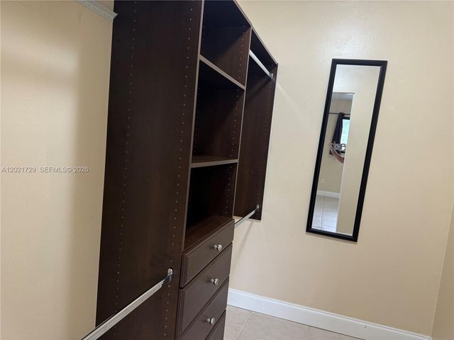 9715 Hammocks Blvd 103, Miami, FL 33196