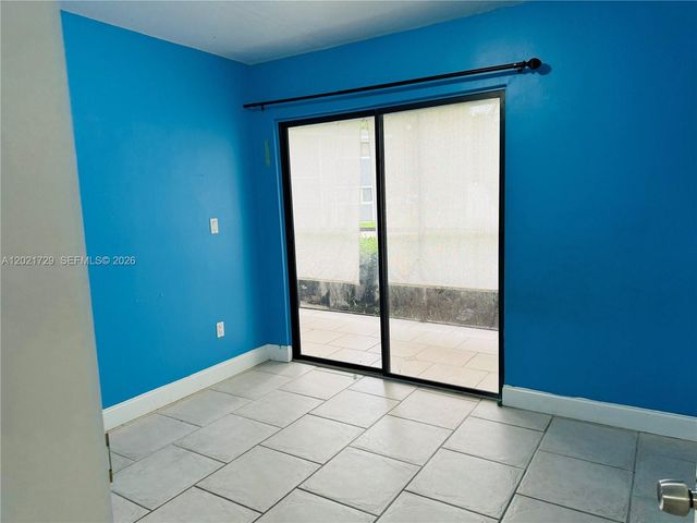 9715 Hammocks Blvd 103, Miami, FL 33196