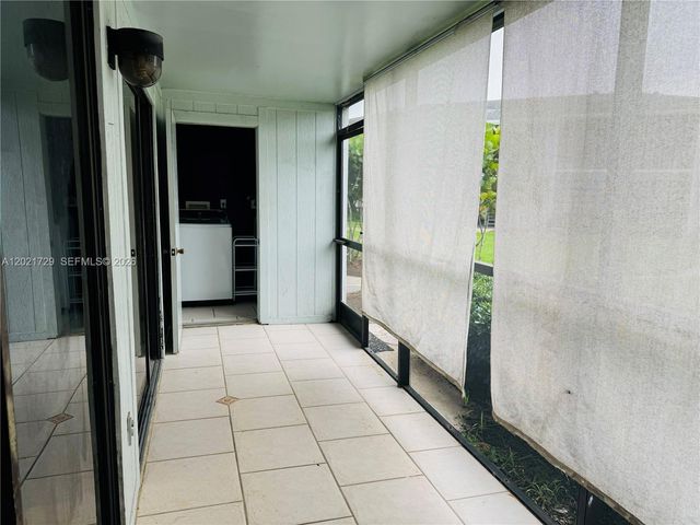 9715 Hammocks Blvd 103, Miami, FL 33196