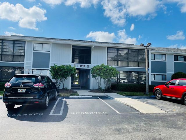 9715 Hammocks Blvd 103, Miami, FL 33196