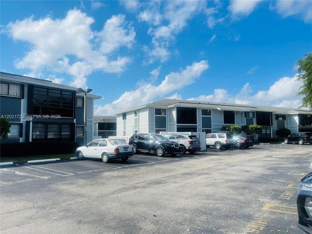 9715 Hammocks Blvd 103, Miami, FL 33196