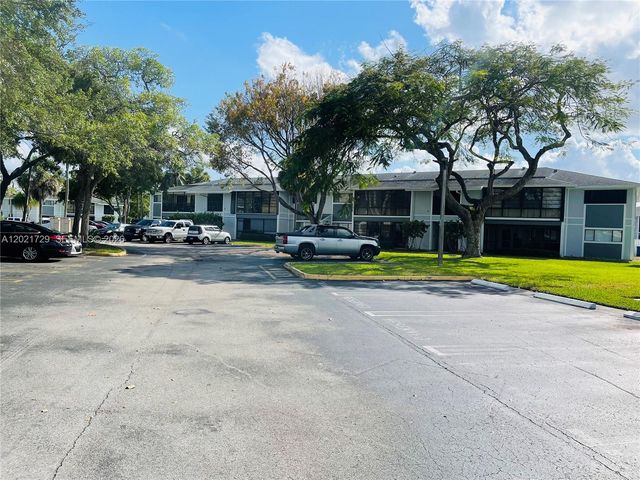 9715 Hammocks Blvd 103, Miami, FL 33196