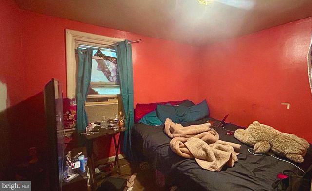 71 POPLAR ST, Penns Grove, NJ 08069