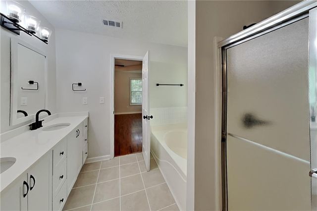 7318 Coral Lake Drive, Flowery Branch, GA 30542