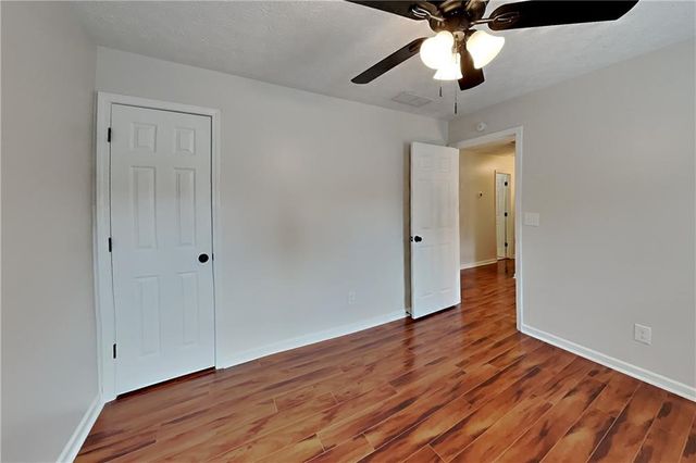 7318 Coral Lake Drive, Flowery Branch, GA 30542