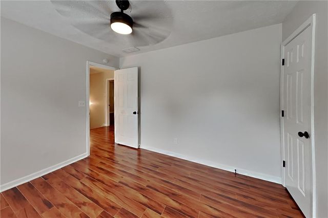 7318 Coral Lake Drive, Flowery Branch, GA 30542