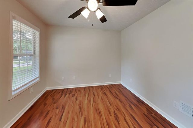 7318 Coral Lake Drive, Flowery Branch, GA 30542