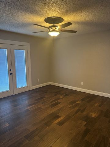 4518 Fairgate Dr, Midland, TX 79707