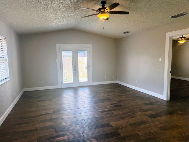 4518 Fairgate Dr, Midland, TX 79707