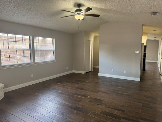 4518 Fairgate Dr, Midland, TX 79707