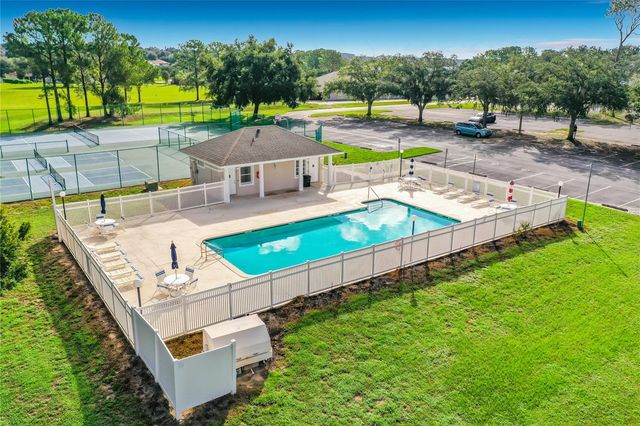 9833 SPRING LAKE DRIVE, Clermont, FL 34711