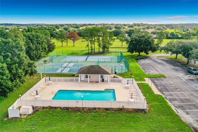 9833 SPRING LAKE DRIVE, Clermont, FL 34711