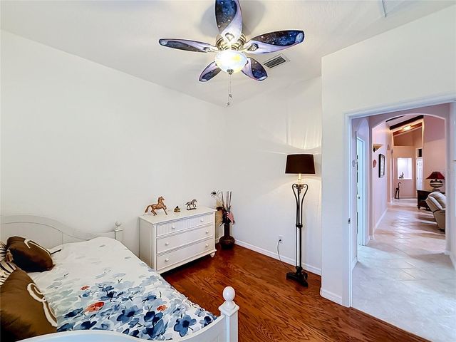 9833 SPRING LAKE DRIVE, Clermont, FL 34711