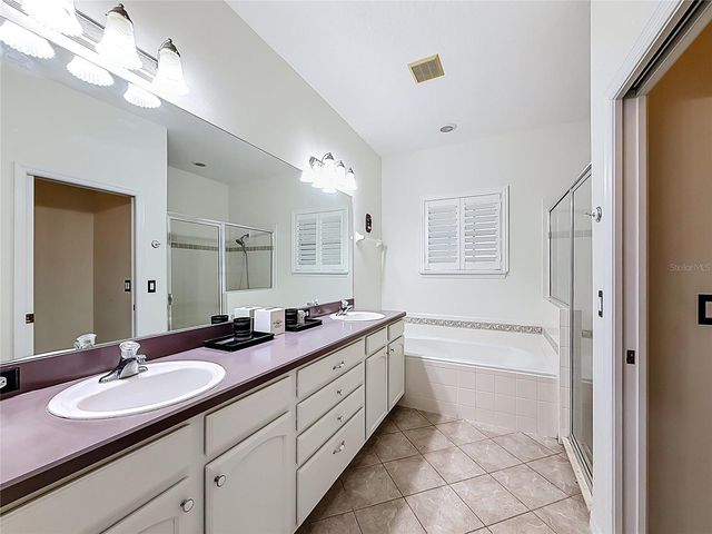 9833 SPRING LAKE DRIVE, Clermont, FL 34711