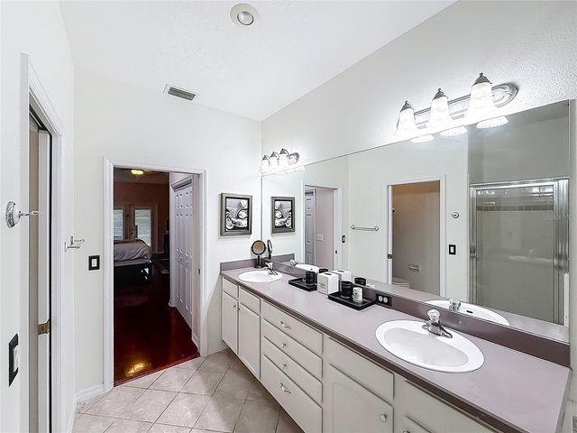 9833 SPRING LAKE DRIVE, Clermont, FL 34711
