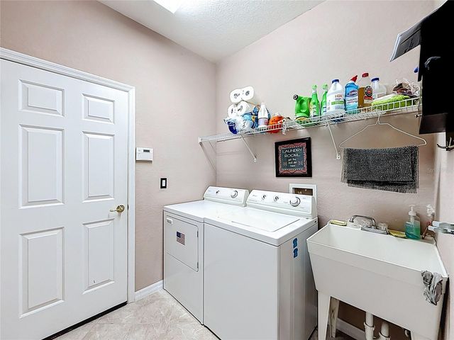 9833 SPRING LAKE DRIVE, Clermont, FL 34711