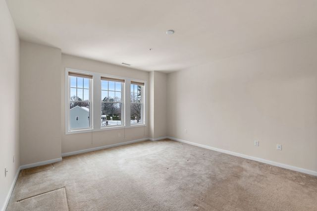 2 Francis Drive 301, Andover, MA 01810
