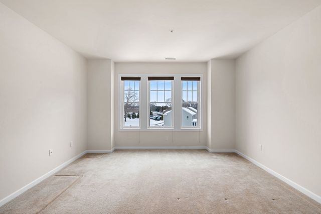 2 Francis Drive 301, Andover, MA 01810