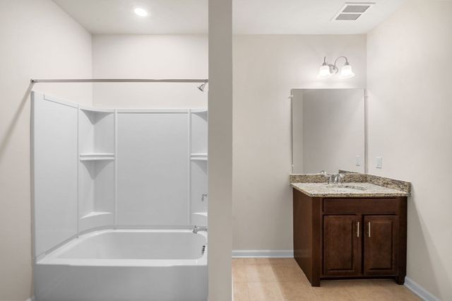 2 Francis Drive 301, Andover, MA 01810