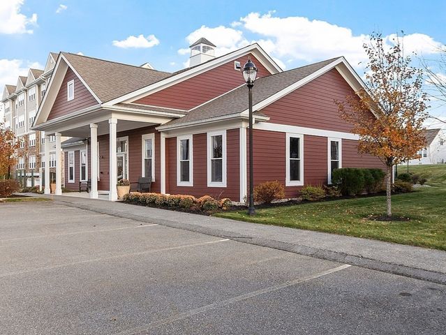 2 Francis Drive 301, Andover, MA 01810