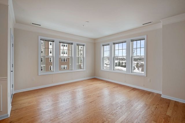2 Francis Drive 301, Andover, MA 01810