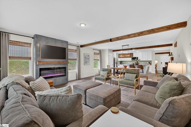 214 Woodfield Avenue, Fountain Inn, SC 29644