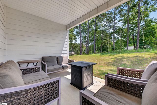 214 Woodfield Avenue, Fountain Inn, SC 29644