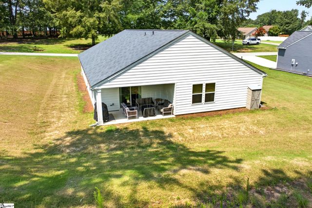 214 Woodfield Avenue, Fountain Inn, SC 29644