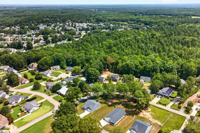 214 Woodfield Avenue, Fountain Inn, SC 29644