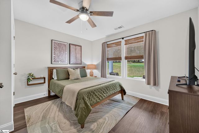 214 Woodfield Avenue, Fountain Inn, SC 29644