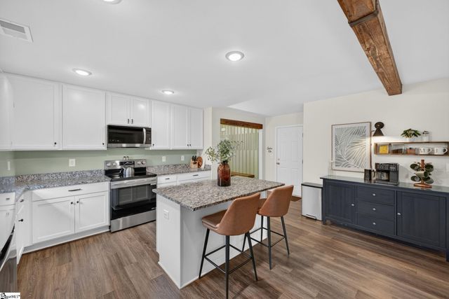 214 Woodfield Avenue, Fountain Inn, SC 29644