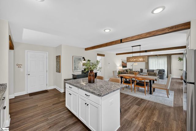 214 Woodfield Avenue, Fountain Inn, SC 29644