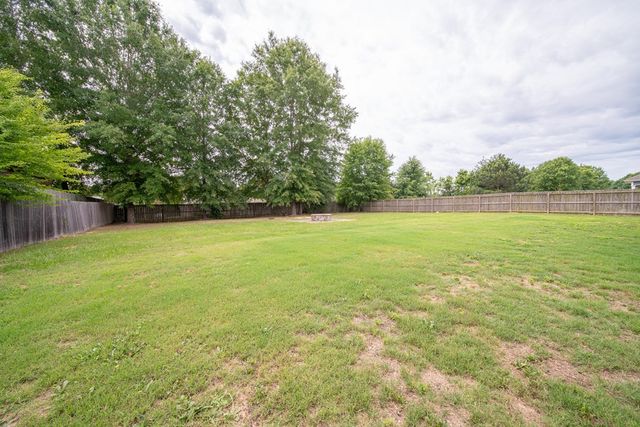 16 Maxwell Drive, Fort Mitchell, AL 36856