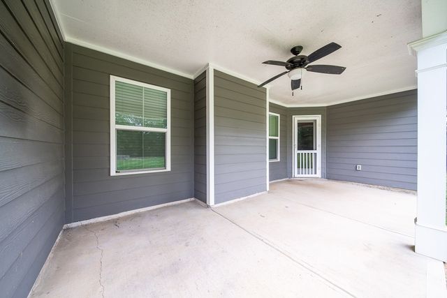 16 Maxwell Drive, Fort Mitchell, AL 36856