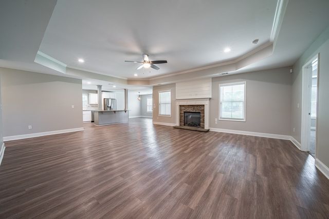 16 Maxwell Drive, Fort Mitchell, AL 36856