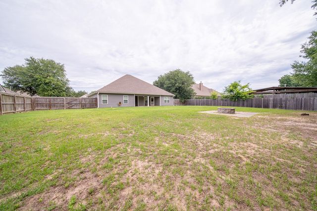 16 Maxwell Drive, Fort Mitchell, AL 36856