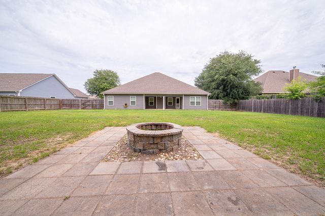 16 Maxwell Drive, Fort Mitchell, AL 36856